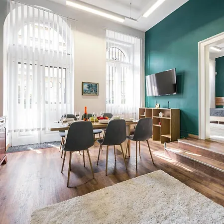 Apartment Cozy Two-bedroom
