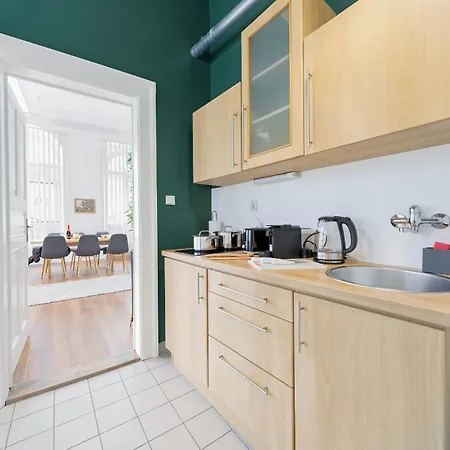 Cozy Two-bedroom