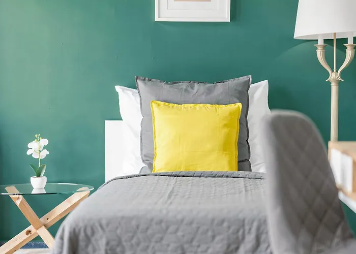 Cozy Two-bedroom Διαμέρισμα