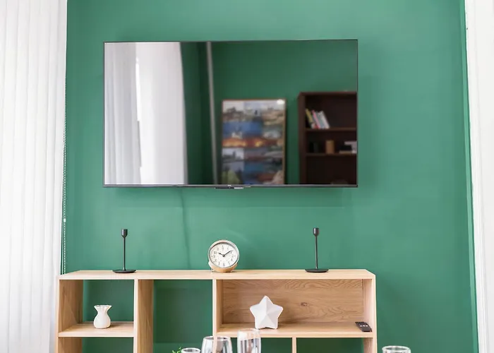 Cozy Two-bedroom Lejlighed